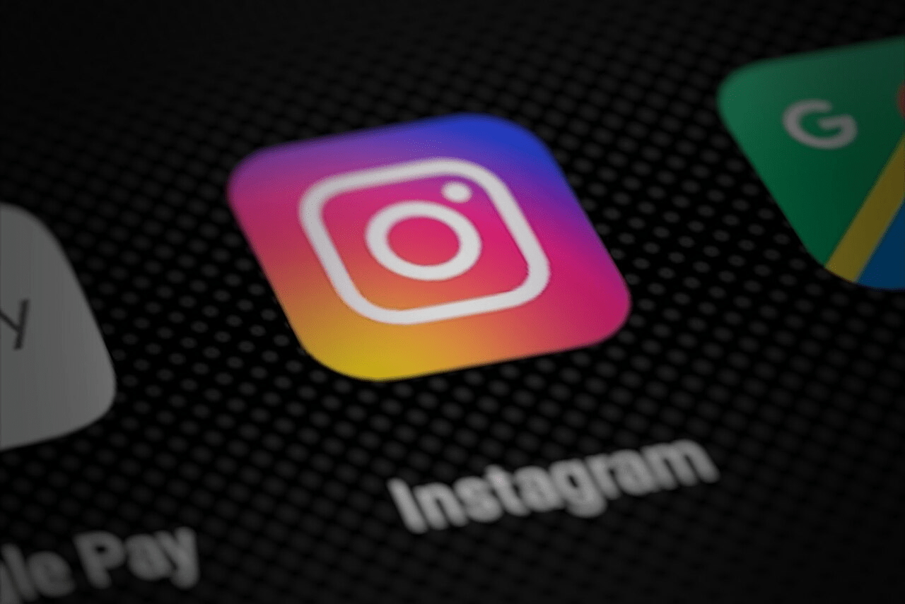 Instagram app icon representing the Close Friends removal feature and increased user control