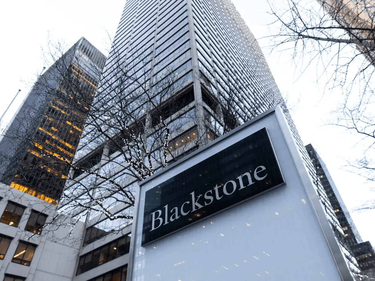 Blackstone headquarters as majority shareholder in Liftoff Mobile IPO filing