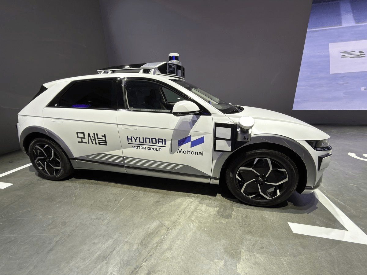 Motional AI-first robotaxi developed with Hyundai Motor Group for driverless service launch in Las Vegas by 2026